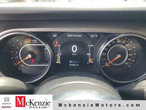 Used 2020 Jeep Wrangler Unlimited Sahara AWD/4WD image 13