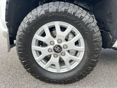 New 2026 Toyota Tacoma SR5 AWD/4WD image 7