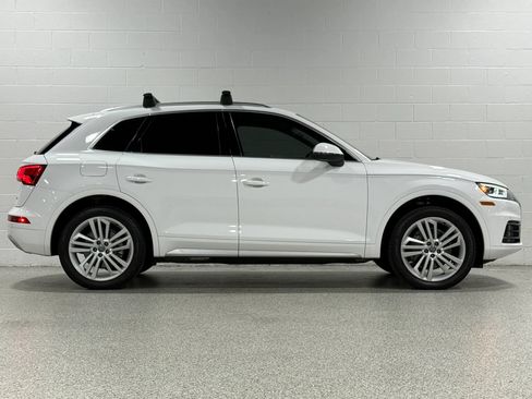 Used 2019 Audi Q5 2.0T Premium Plus w/ Premium Plus Package AWD/4WD image 5