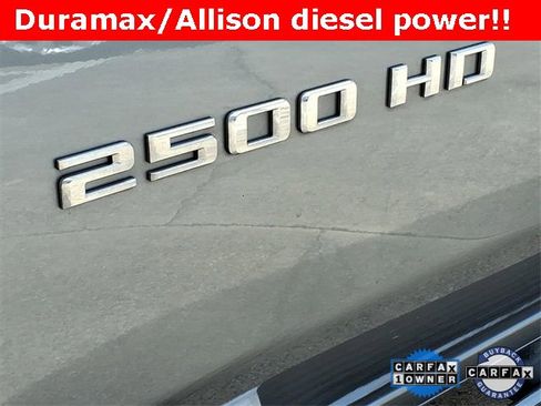 Used 2024 Chevrolet Silverado 2500 LT image 32