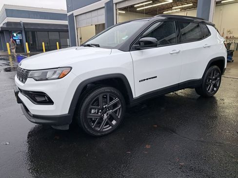 New 2026 Jeep Compass Limited w/ Sun, Sound & Navigation Group AWD/4WD image 1