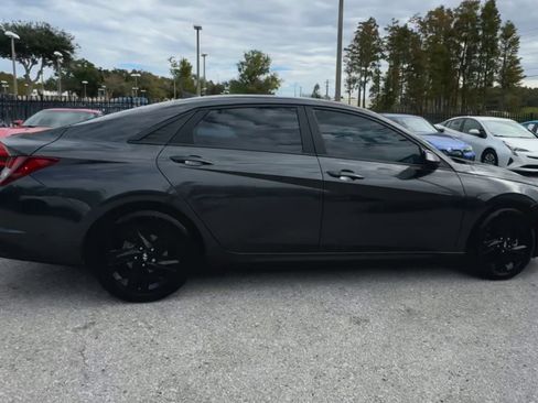 Used 2021 Hyundai Elantra SEL w/ Convenience Package image 31