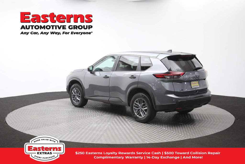 Used 2024 Nissan Rogue S AWD/4WD image 63