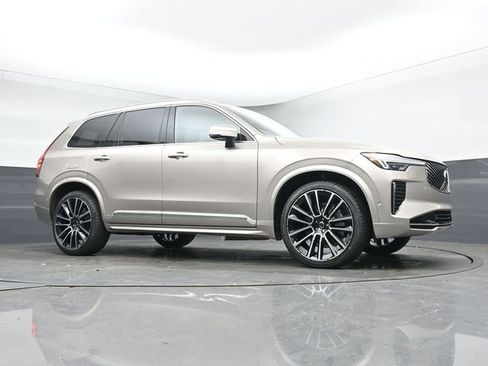 New 2026 Volvo XC90 B6 Ultra w/ Protection Package Premier image 38