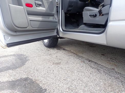 Used 2006 Dodge Ram 1500 Truck ST w/ V6 Value Group image 9