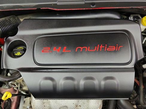 Used 2018 Jeep Renegade Trailhawk w/ Cold Weather Group II AWD/4WD image 34