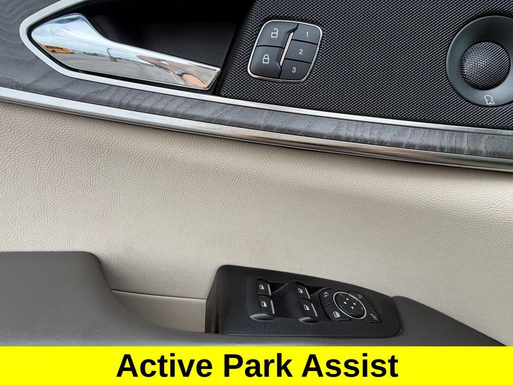 Used 2019 Lincoln Nautilus Reserve AWD/4WD image 21