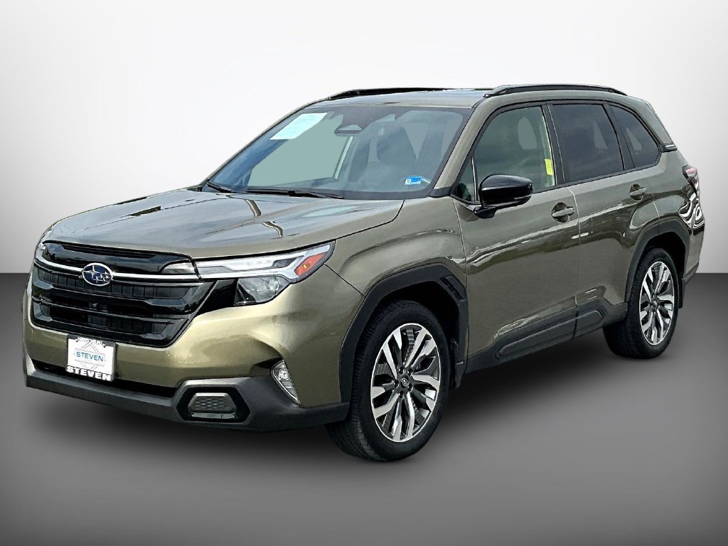 Used 2025 Subaru Forester Touring AWD/4WD image 3