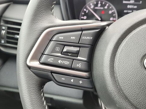 Used 2025 Subaru Outback Premium image 8