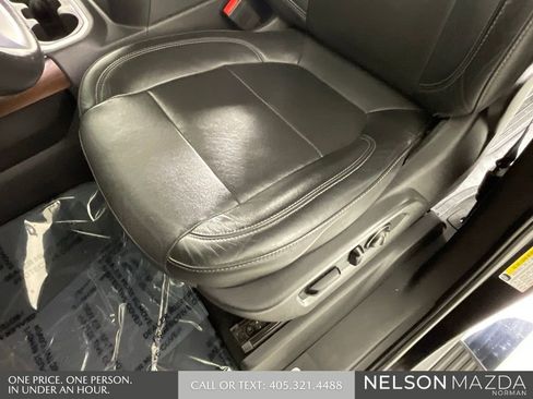 Used 2019 GMC Sierra 1500 SLT image 24