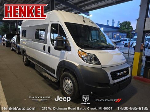 Used 2022 RAM ProMaster 2500 w/ Premium R/V Group FWD image 1