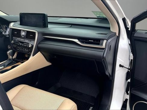 Used 2022 Lexus RX 350L Premium w/ Premium Package AWD/4WD image 26