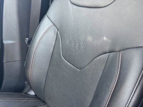 Used 2022 Jeep Compass Limited AWD/4WD image 23