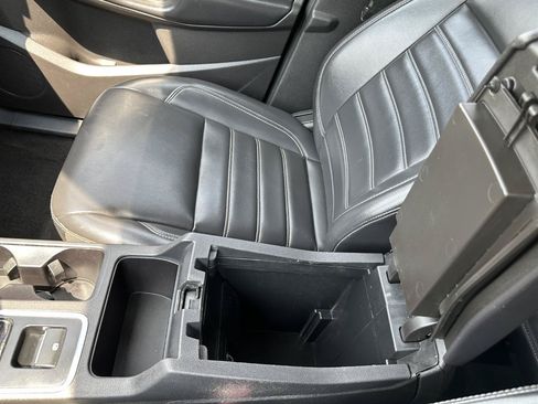 Used 2019 Ford Escape SEL AWD/4WD image 59
