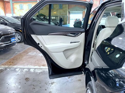 Used 2023 Buick Envision Avenir image 20