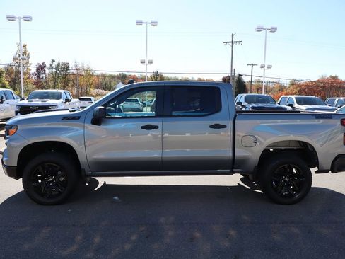 Used 2025 Chevrolet Silverado 1500 Custom Trail Boss w/ Dark Appearance Package image 28