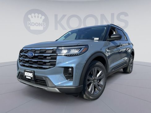 New 2026 Ford Explorer Active image 1