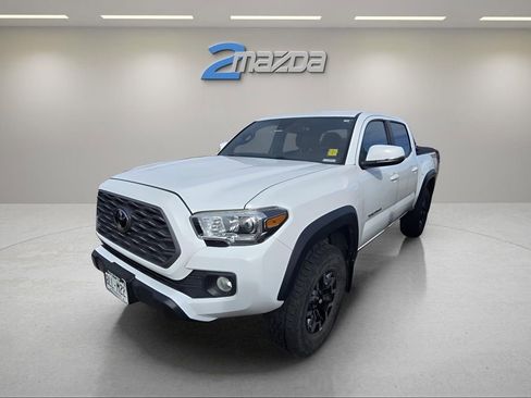 Used 2020 Toyota Tacoma TRD Off-Road image 12