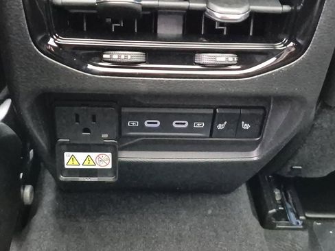 New 2026 Jeep Grand Cherokee Limited AWD/4WD image 14