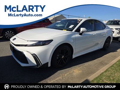 Used 2025 Toyota Camry SE w/ Convenience Package