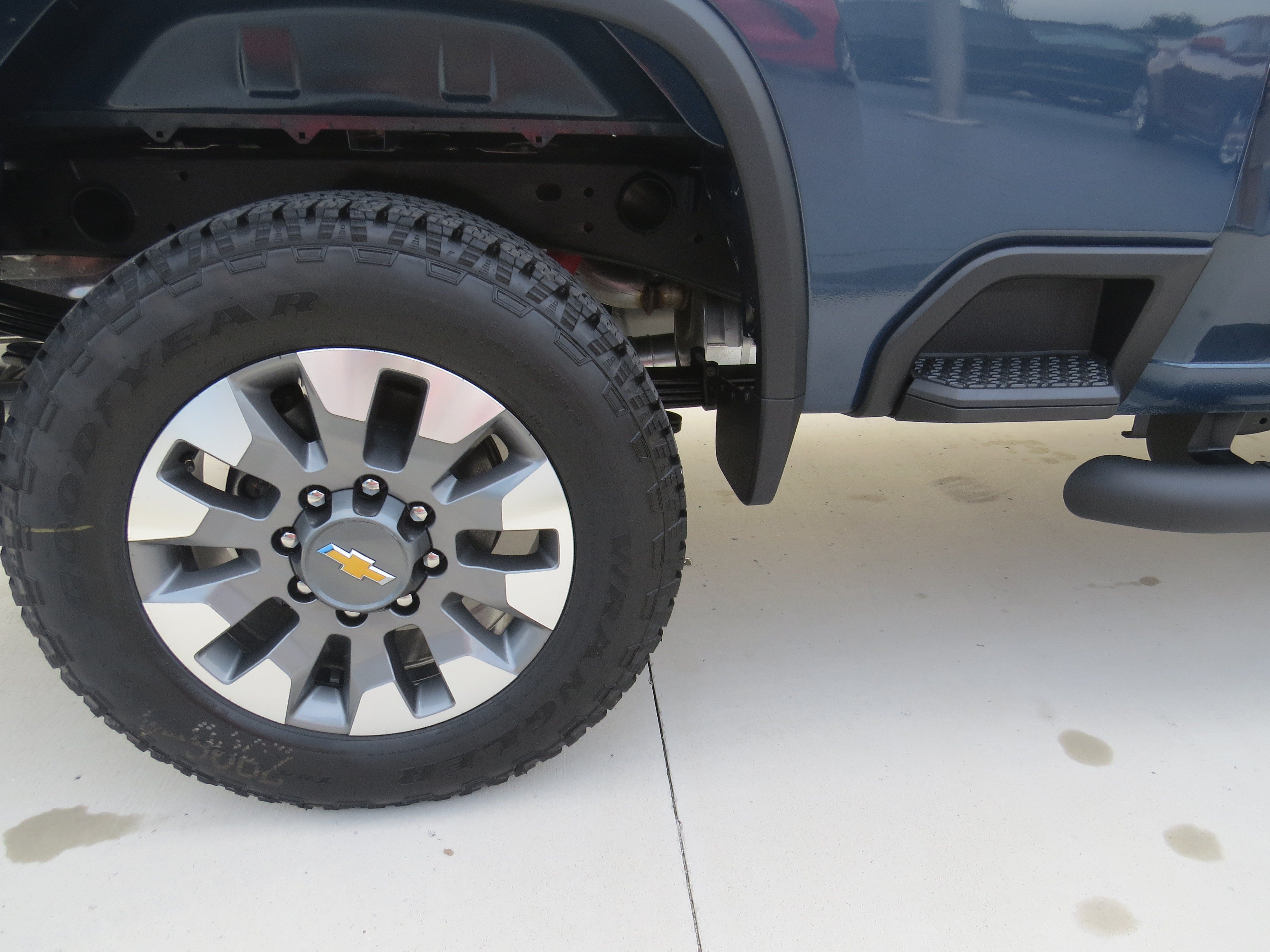 New 2026 Chevrolet Silverado 2500 Custom w/ Custom Value Package AWD/4WD image 12