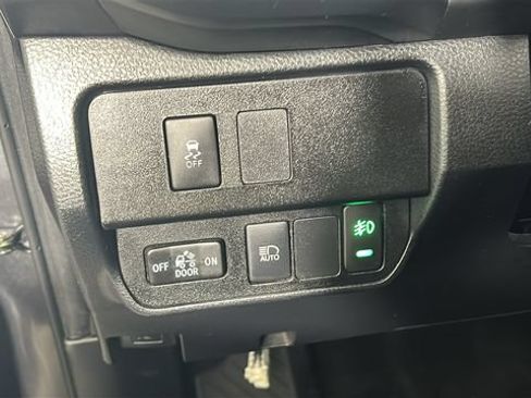 Used 2023 Toyota Tacoma SR AWD/4WD image 20