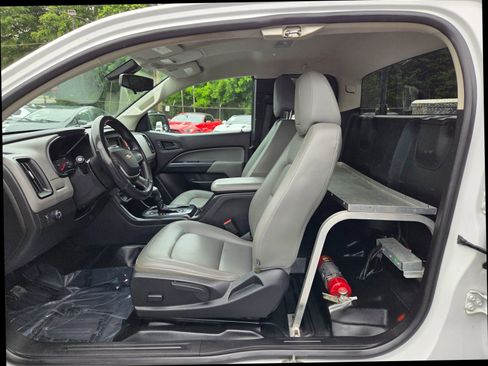 Used 2019 Chevrolet Colorado W/T w/ WT Convenience Package RWD image 12