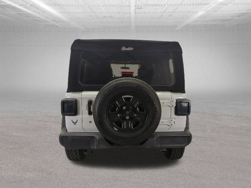 Used 2019 Jeep Wrangler Unlimited Sport AWD/4WD image 8