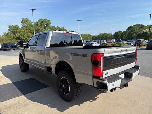 New 2026 Ford F250 Platinum w/ Tremor Off-Road Package AWD/4WD image 15