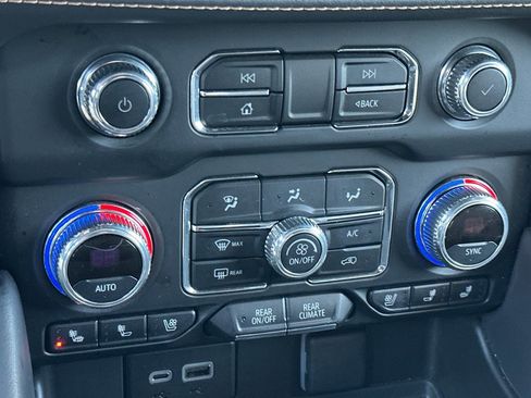 Certified 2024 GMC Yukon AT4 w/ AT4 Premium Plus Package image 22