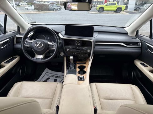 Used 2022 Lexus RX 350L Premium w/ Premium Package image 3