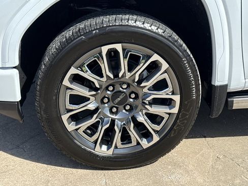 New 2026 GMC Sierra 1500 Denali Ultimate AWD/4WD image 18