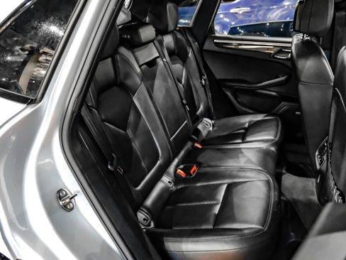 Used 2018 Porsche Macan S image 29