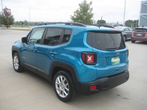 Used 2021 Jeep Renegade Latitude w/ Convenience Group image 5