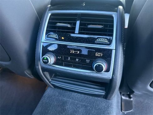 Used 2022 BMW 740i w/ M Sport Package image 28