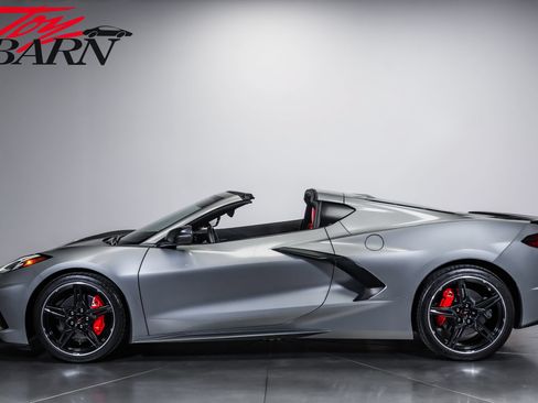 Used 2024 Chevrolet Corvette Stingray Coupe w/ Battery Protection Package RWD image 2