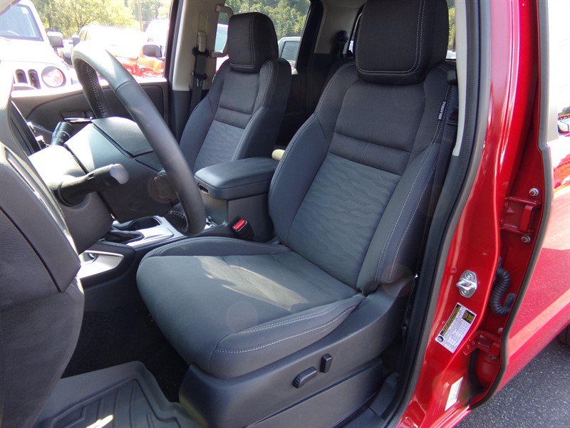 Used 2022 Nissan Frontier SV AWD/4WD image 22