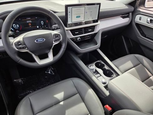 New 2026 Ford Explorer Active w/ Active Comfort Package image 40