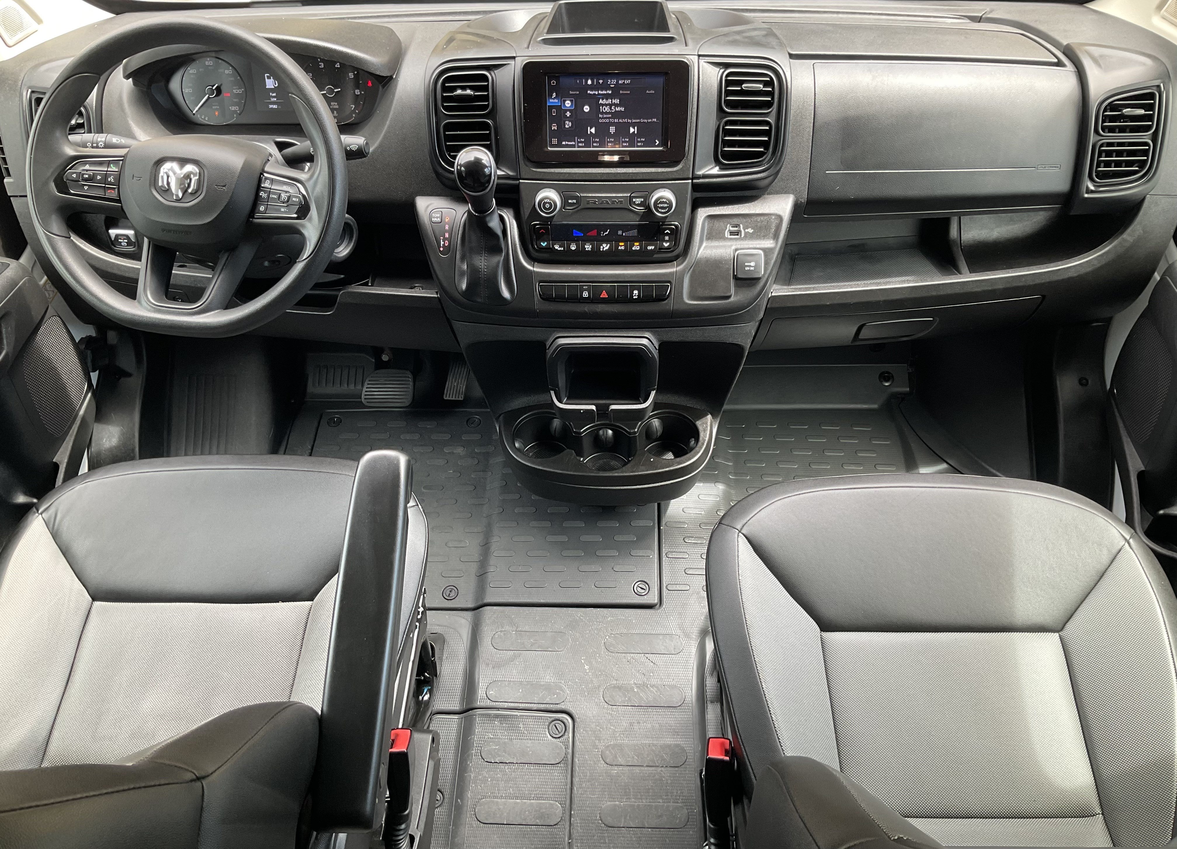 Used 2025 RAM ProMaster 2500 w/ Convenience Group FWD image 19
