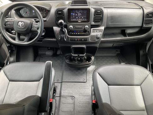 Used 2025 RAM ProMaster 2500 w/ Convenience Group FWD image 19