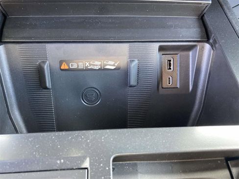 New 2026 GMC Hummer EV SUV image 22