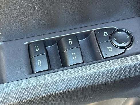 Used 2023 GMC Canyon Elevation w/ Elevation Premium Package RWD image 11