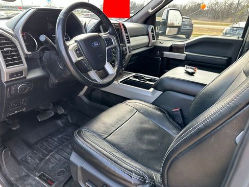 Used 2019 Ford F250 Lariat w/ Lariat Ultimate Package AWD/4WD image 11