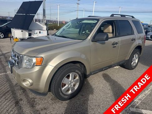 Used 2012 Ford Escape XLT image 1