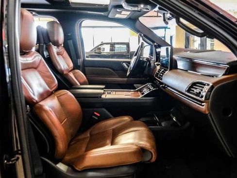 Used 2022 Lincoln Navigator L Reserve image 39