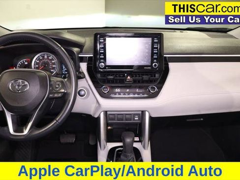Used 2022 Toyota Corolla Cross LE image 18