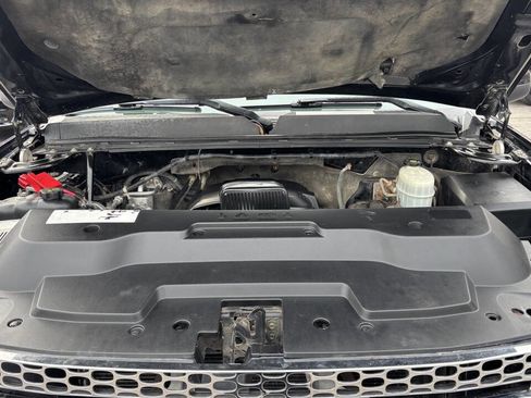 Used 2011 GMC Sierra 2500 Denali w/ Snow Plow Prep Package image 29