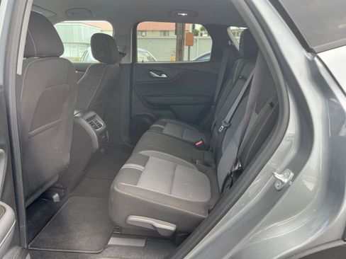 Used 2025 Chevrolet Blazer LT FWD image 27