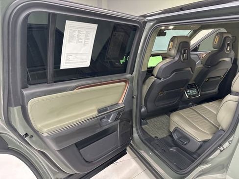 Used 2023 Rivian R1S Launch Edition AWD/4WD image 24