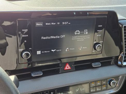 Certified 2023 Kia Sportage LX image 21